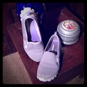 Skechers Gray comfy slip on tennis shoes.